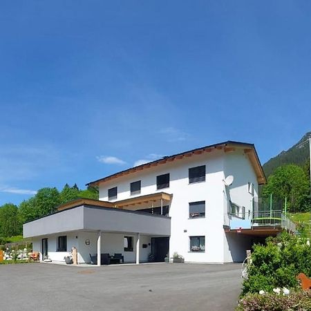 Haus Bazigg Apartment Klosterle am Arlberg Exterior photo